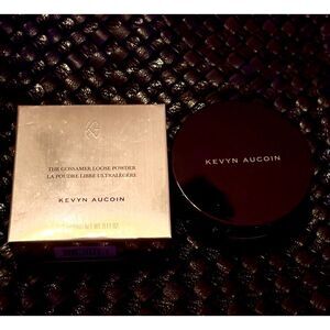 Kevyn Aucoin  NWTIB - The Gossamer Loose Powder/Radiant Diaphanous  Full Size